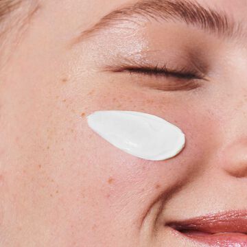 Youth-Protecting Face Sunscreen High Protection SPF30