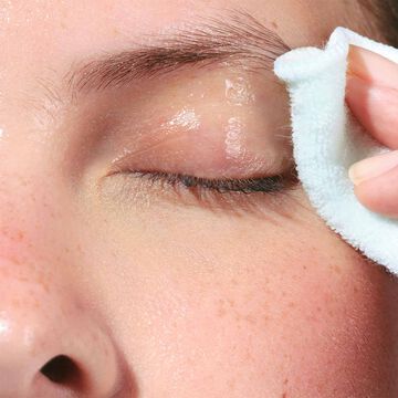 Instant Eye Make Up Remover