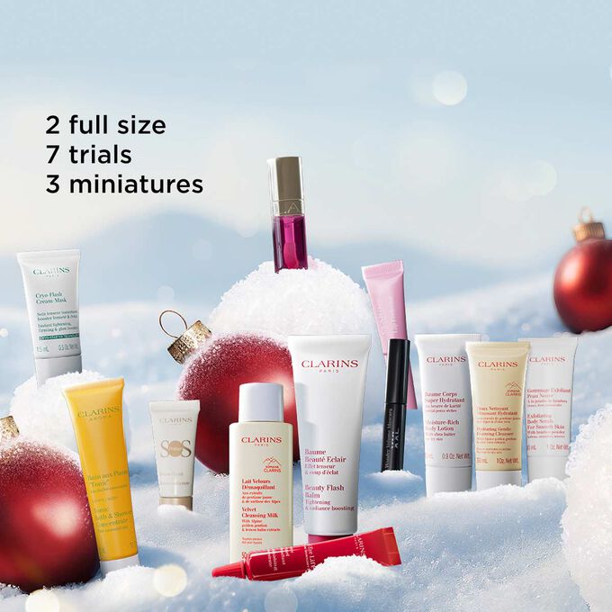 Packshot of 12 Days Make-Up Advent calendar with 2 full-size products, 7 trial sizes, and 3 minis from the Clarins essentials range