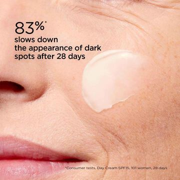 Super Restorative Day Cream with SPF 15