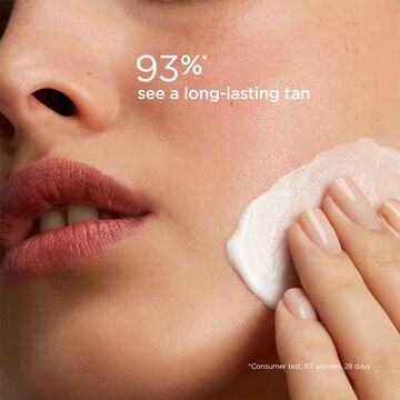 Self-Tanning Milky Lotion