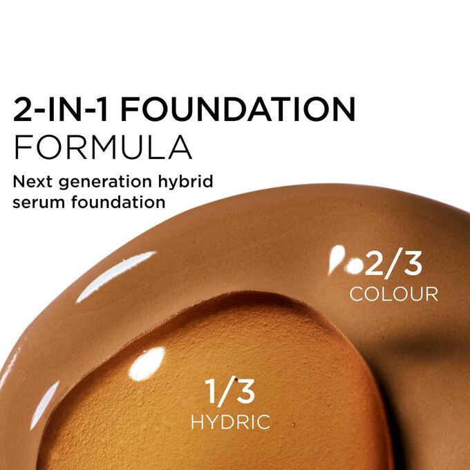 Focus on the mix of two textures: serum and foundation in Clarins' serum foundation powered formula for next-gen coverage