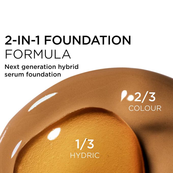 Focus on the mix of two textures: serum and foundation in Clarins' serum foundation powered formula for next-gen coverage