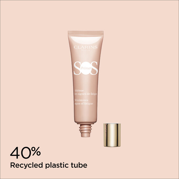 Packshot of SOS Primer Pink by Clarins with text emphasising its packaging is made of 40% recycled plastic.