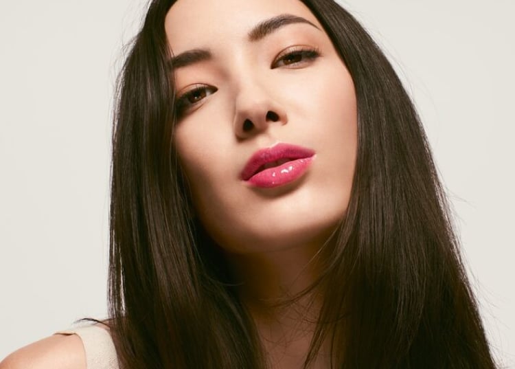 Glow Boosting Cryo Facial