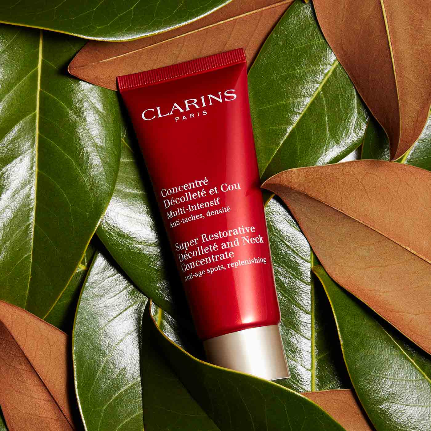 Super Restorative Décolleté and Neck Concentrate Clarins